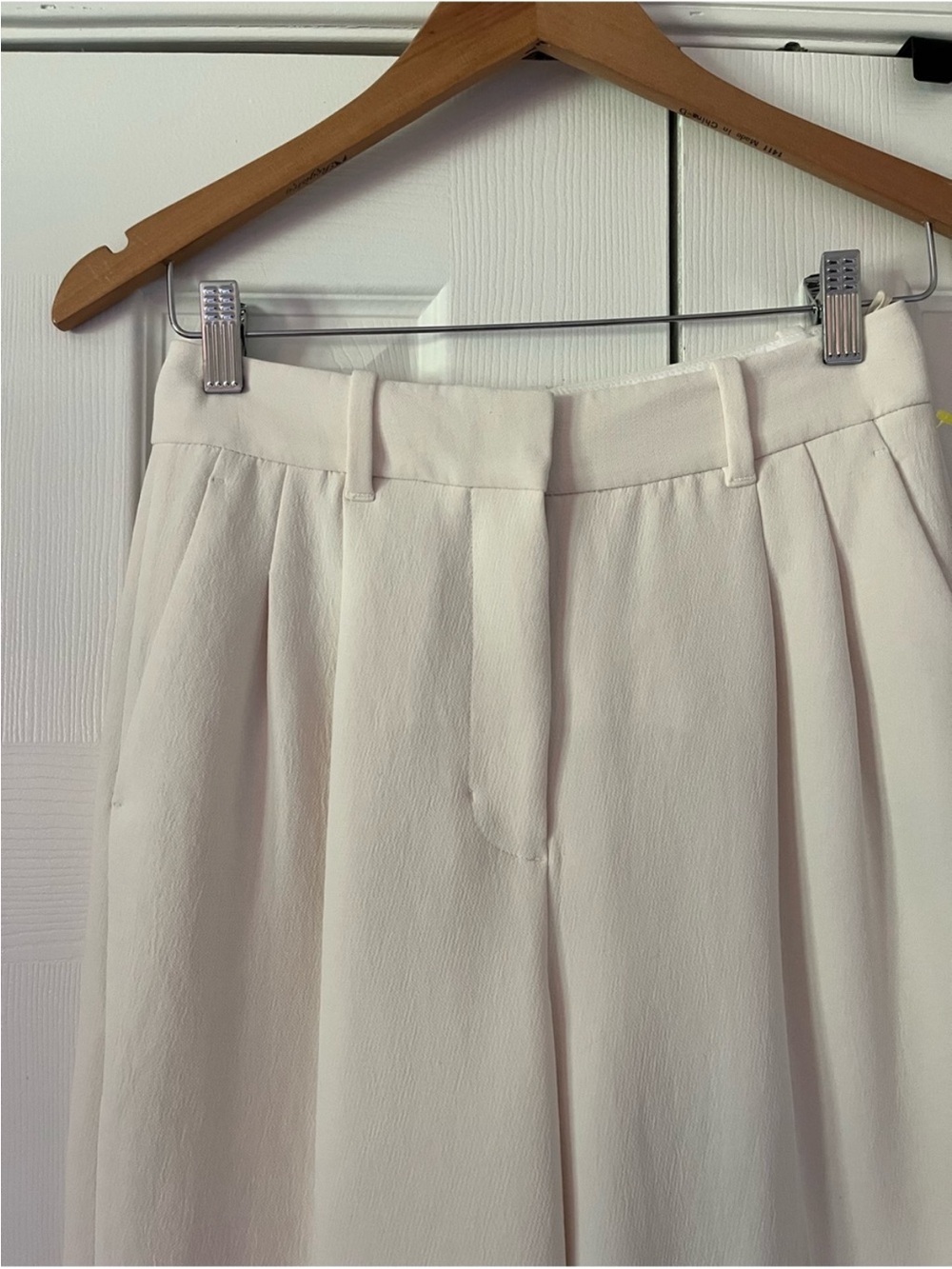 Wilfred The Effortless Pant Light Birch - Picture 2 of 5